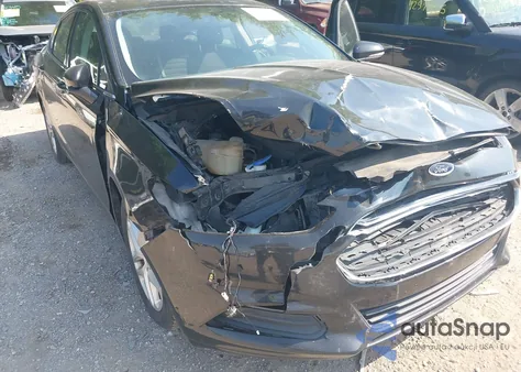 2015 Ford Fusion Se z USA, uszkodzony, nr VIN 1FA6P0HD8F5103052